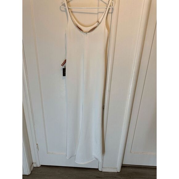 Ieena Mac Duggal White Scoop Neck Sleeveless Ball Gown Sz 10 Maxi Bride High Sli - Picture 6 of 8